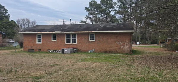 $124,999 | 515 Highway 71, Maxton, NC 28364