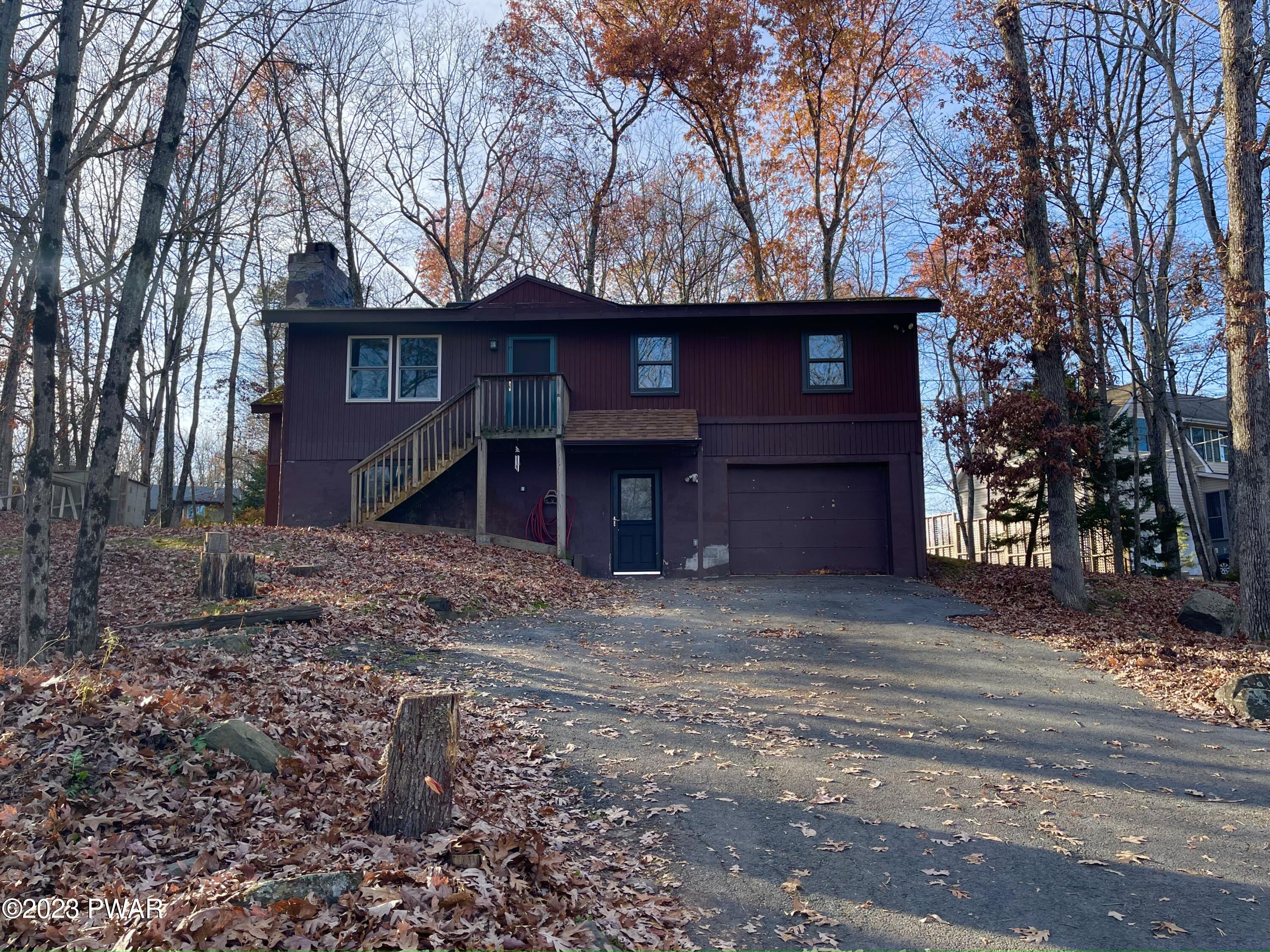106 Rodeo Lane Hawley, PA 18428 - Photo 1 of 32