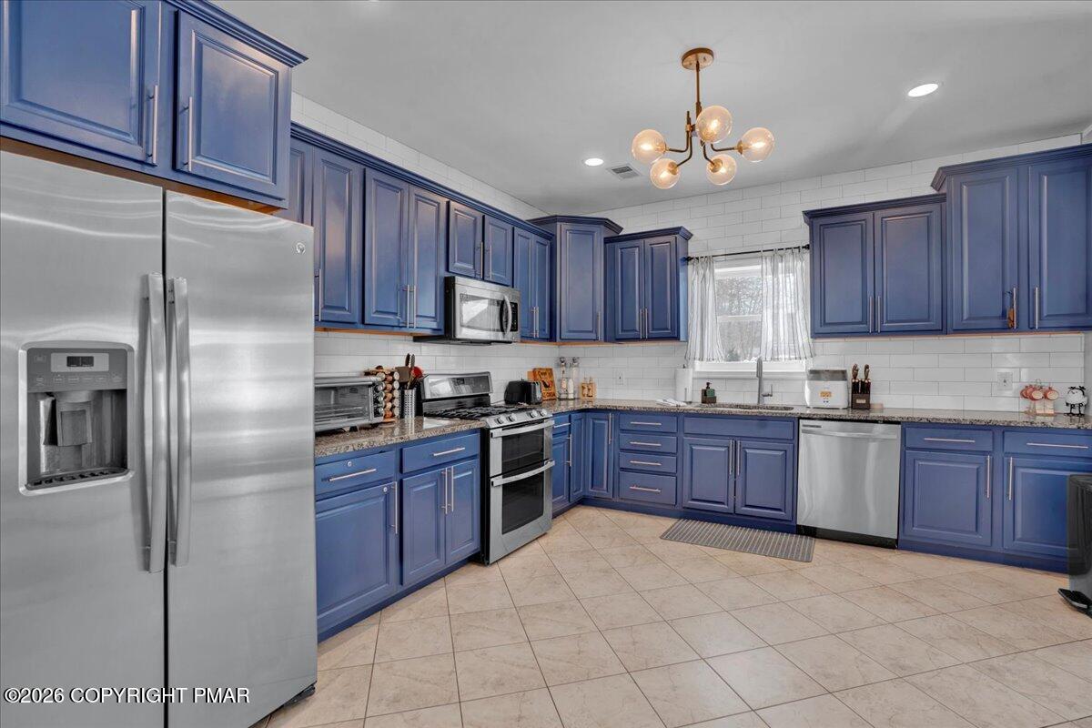 3223 Willow Grove Road Pocono Summit, PA 18346 - Photo 14 of 34 Kitchen