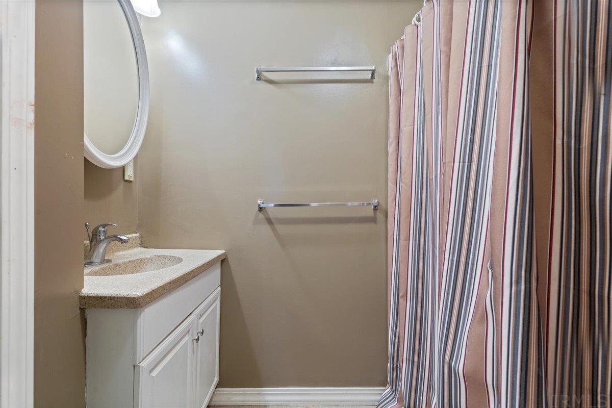 308 3rd Avenue Princeton, IN 47670 - Photo 18 of 30