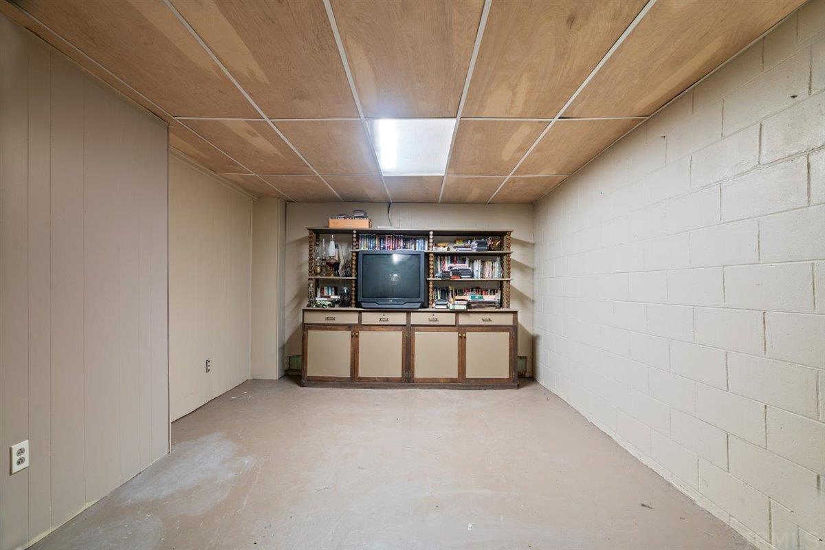 308 3rd Avenue Princeton, IN 47670 - Photo 20 of 30