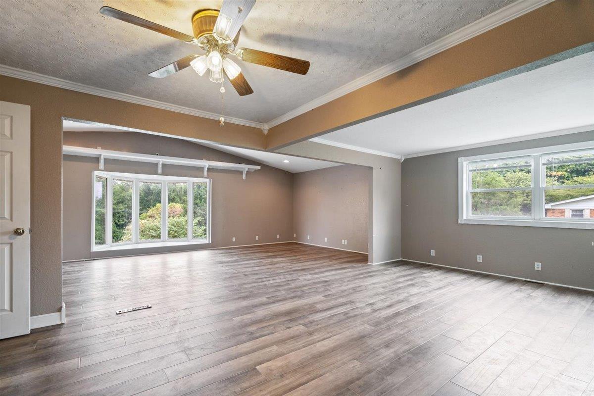 308 3rd Avenue Princeton, IN 47670 - Photo 3 of 30