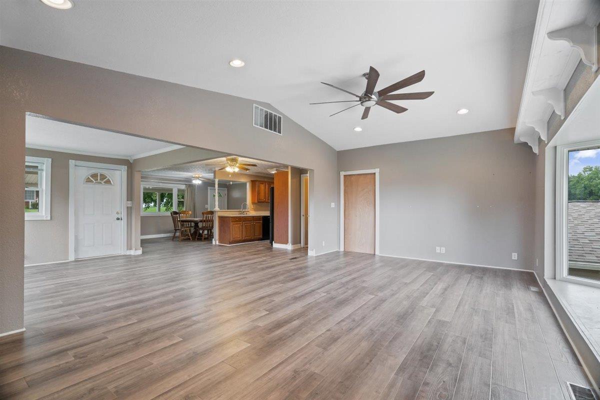 308 3rd Avenue Princeton, IN 47670 - Photo 4 of 30