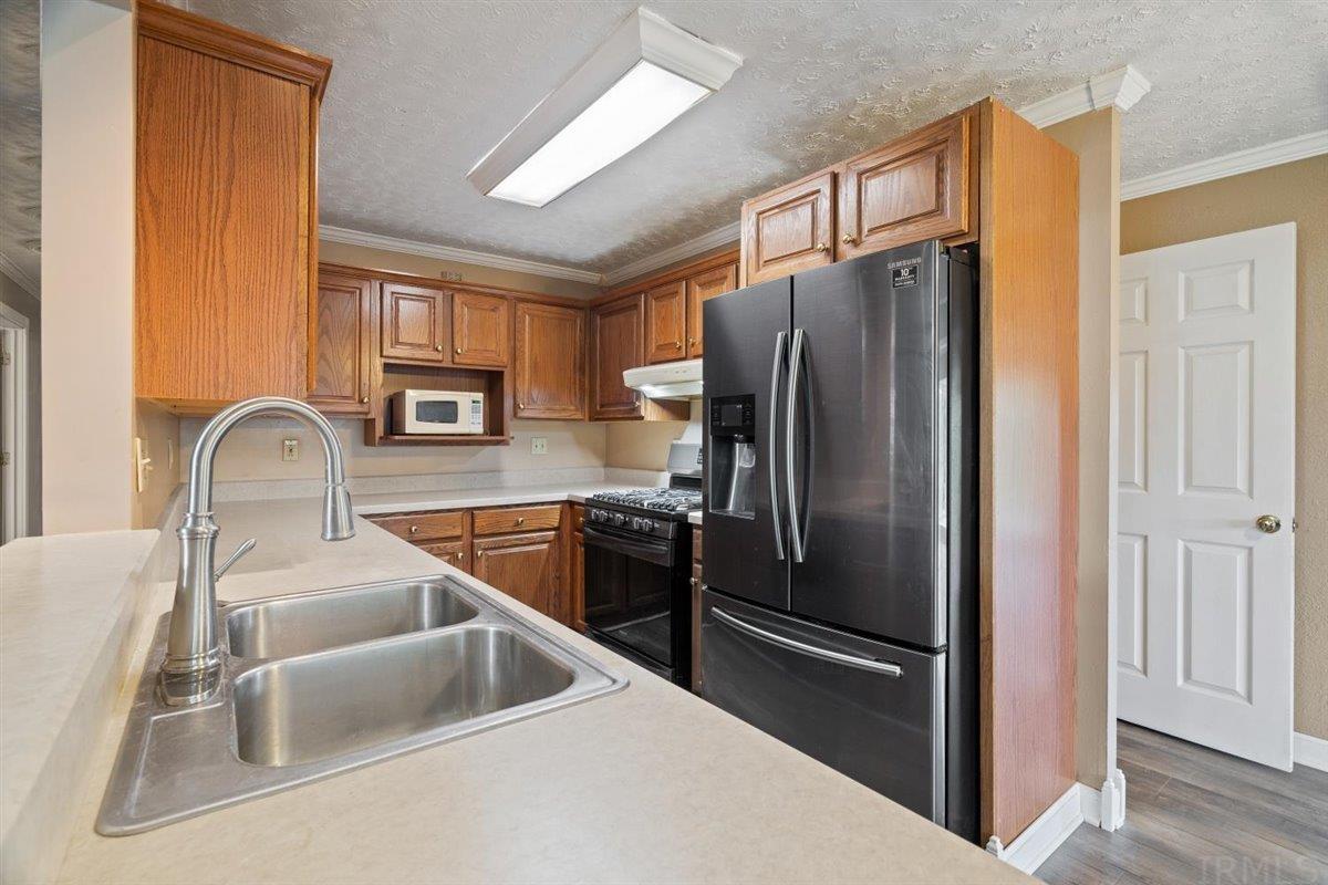 308 3rd Avenue Princeton, IN 47670 - Photo 9 of 30