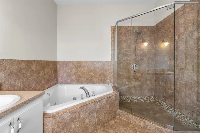 $1,999,000 | 639 Northeast 17th Way, Fort Lauderdale, FL 33304