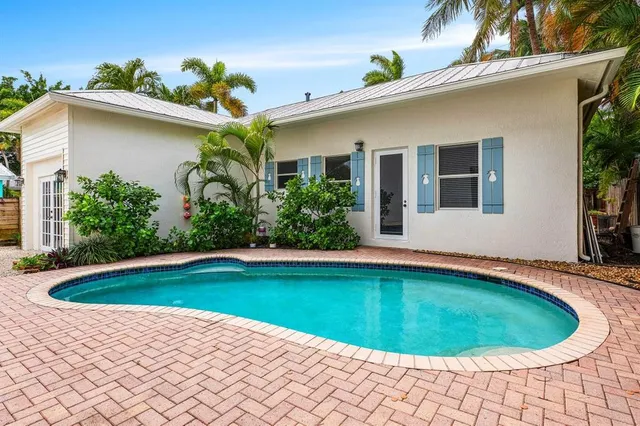 $1,999,000 | 639 Northeast 17th Way, Fort Lauderdale, FL 33304