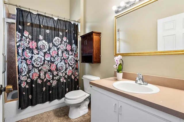 $1,999,000 | 639 Northeast 17th Way, Fort Lauderdale, FL 33304