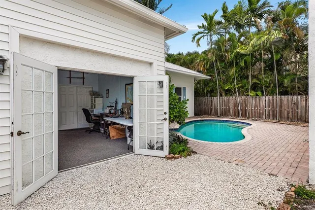 $1,999,000 | 639 Northeast 17th Way, Fort Lauderdale, FL 33304