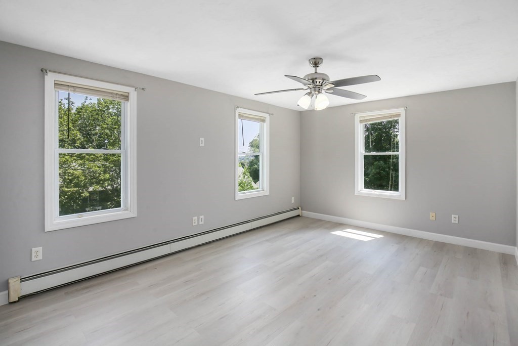 98 Morningside Road Worcester, MA 01602 - Photo 14 of 39