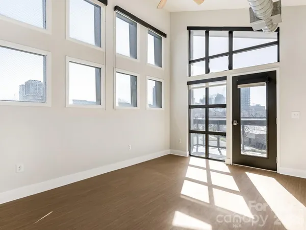 $1,475 | 514 West 10th Street, Charlotte, NC 28202