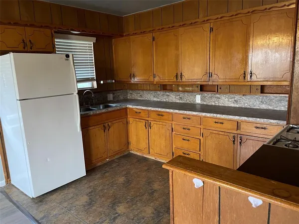$875 | 106 East Nelson Street, Unit A, Bowie, TX 76230