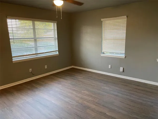 $875 | 106 East Nelson Street, Unit A, Bowie, TX 76230