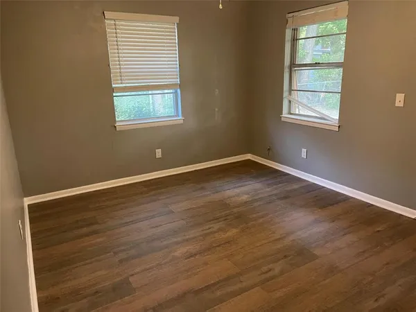 $875 | 106 East Nelson Street, Unit A, Bowie, TX 76230