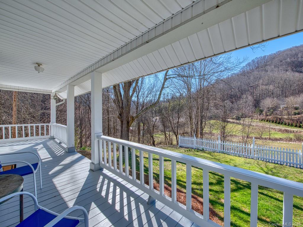 124 Gibson Branch Road Clyde, NC 28721 - Photo 3 of 36