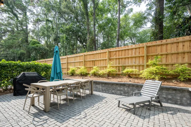 $1,815,000 | 123 Sandcastle Court, Hilton Head Island, SC 29928