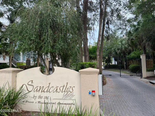 $1,815,000 | 123 Sandcastle Court, Hilton Head Island, SC 29928