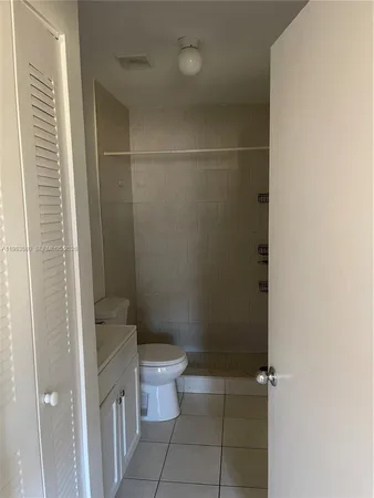 $2,200 | 6121 West 24th Avenue, Unit 206, Hialeah, FL 33016