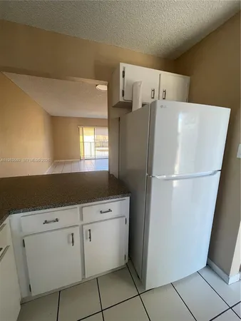 $2,200 | 6121 West 24th Avenue, Unit 206, Hialeah, FL 33016