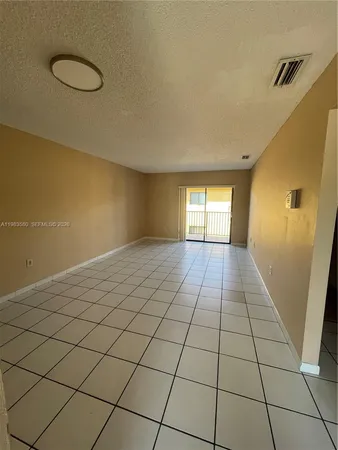 $2,200 | 6121 West 24th Avenue, Unit 206, Hialeah, FL 33016
