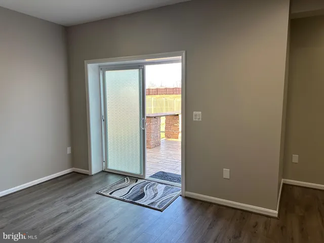 $1,700 | 3254 Kira Court, Triangle, VA 22172