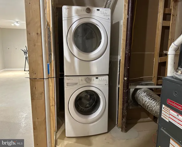 $1,700 | 3254 Kira Court, Triangle, VA 22172