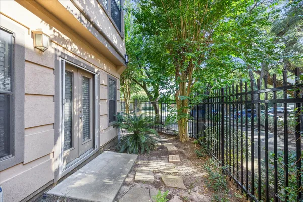 $3,100 | 2422 Dorrington Street, Unit A, Houston, TX 77030