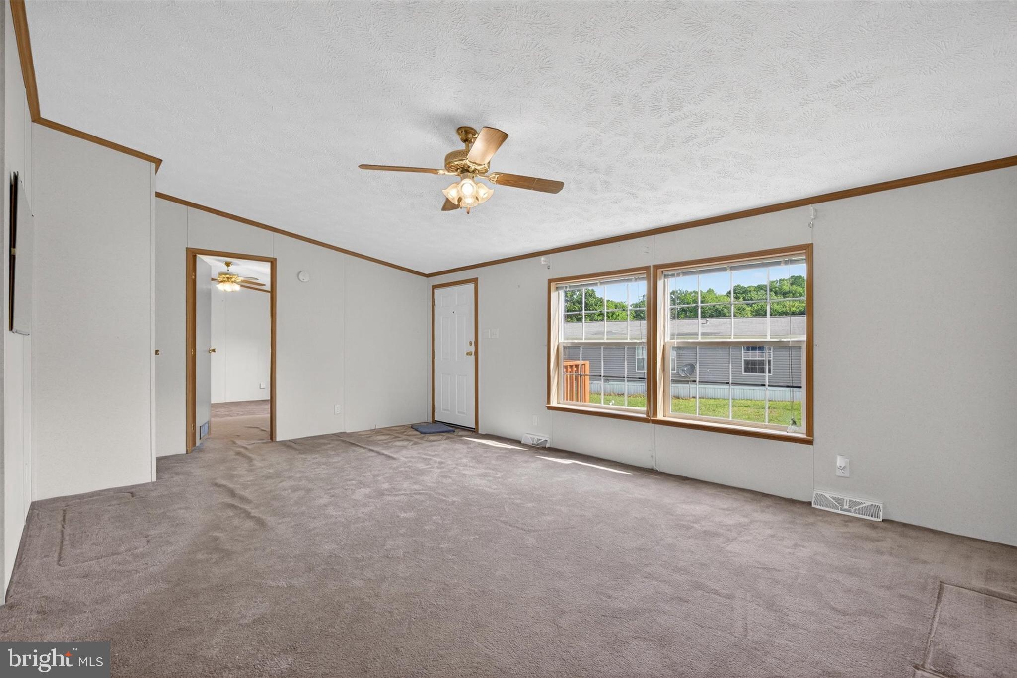 271 Janet Court Lothian, MD 20711 - Photo 5 of 22