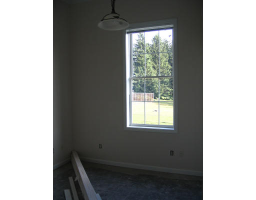 42 Phillips Road, Unit 8 Holden, MA 01520 - Photo 5 of 6 Gallery Image 5
