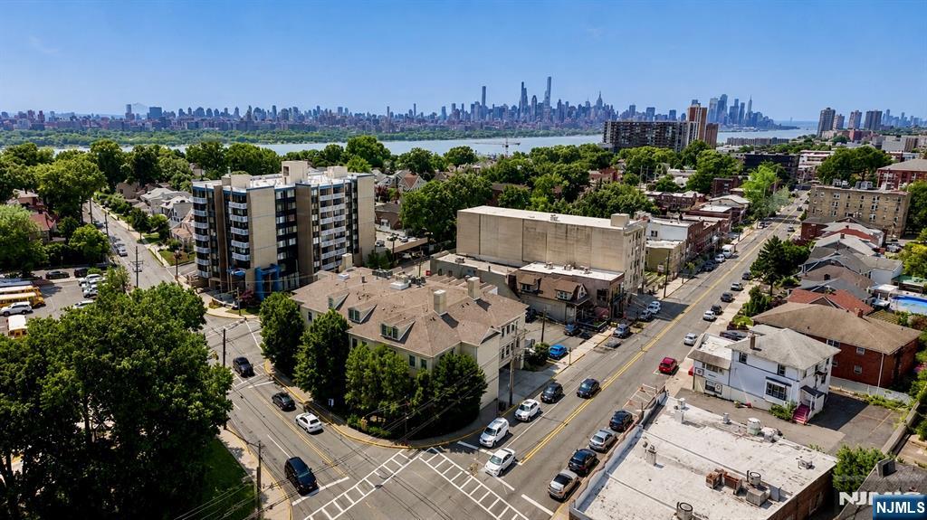 180 Edgewater Road Cliffside Park, NJ 07010 - Photo 16 of 17