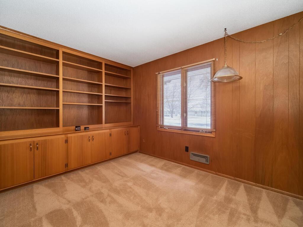 8325 Ewing Road Bloomington, MN 55431 - Photo 14 of 23 Gallery Image 14