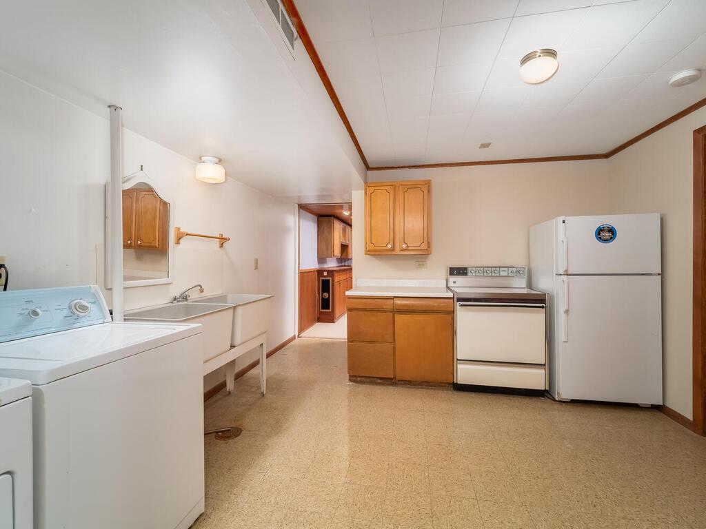 8325 Ewing Road Bloomington, MN 55431 - Photo 23 of 23 Gallery Image 23