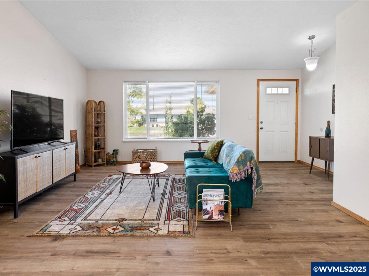 2224 Del Rio Avenue Southeast Albany, OR 97322 - Photo 4 of 25 Gallery Image 4