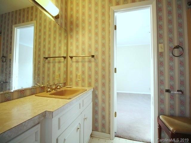 722 Pineview Lakes Road Chester, SC 29706 - Photo 12 of 22 Gallery Image 12