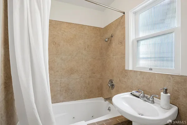 $1,395,000 | 1081 Treat Avenue, San Francisco, CA 94110