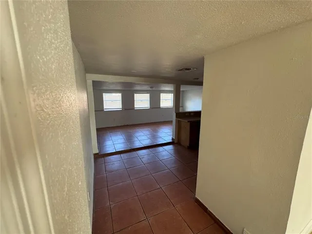 $2,095 | 2430 North Central Avenue, Kissimmee, FL 34741