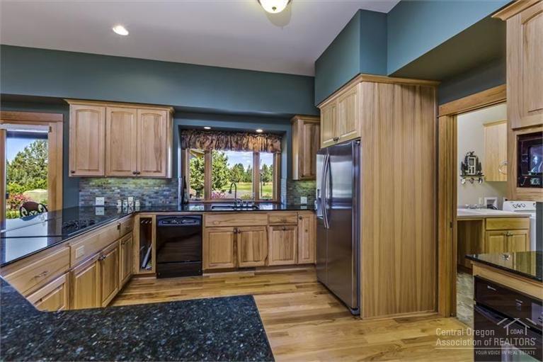 63560 Cricketwood Road Bend, OR 97701 - Photo 6 of 25 Additional Photo