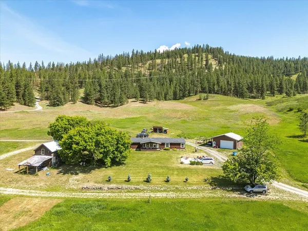 $549,000 | 1643 Highway 395, Chewelah, WA 99109