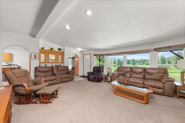 $549,000 | 1643 Highway 395, Chewelah, WA 99109