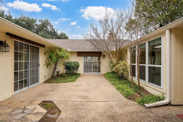 $369,900 | 3900 Green Valley Drive, Waco, TX 76710