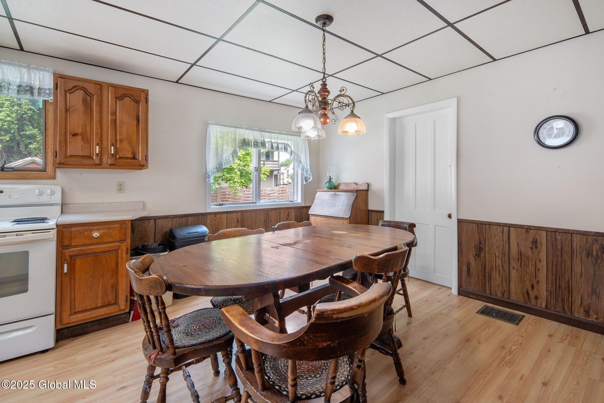 115 Chestnut Lane Middleburgh, NY 12122 - Photo 15 of 35 15-115ChestnutSt_15