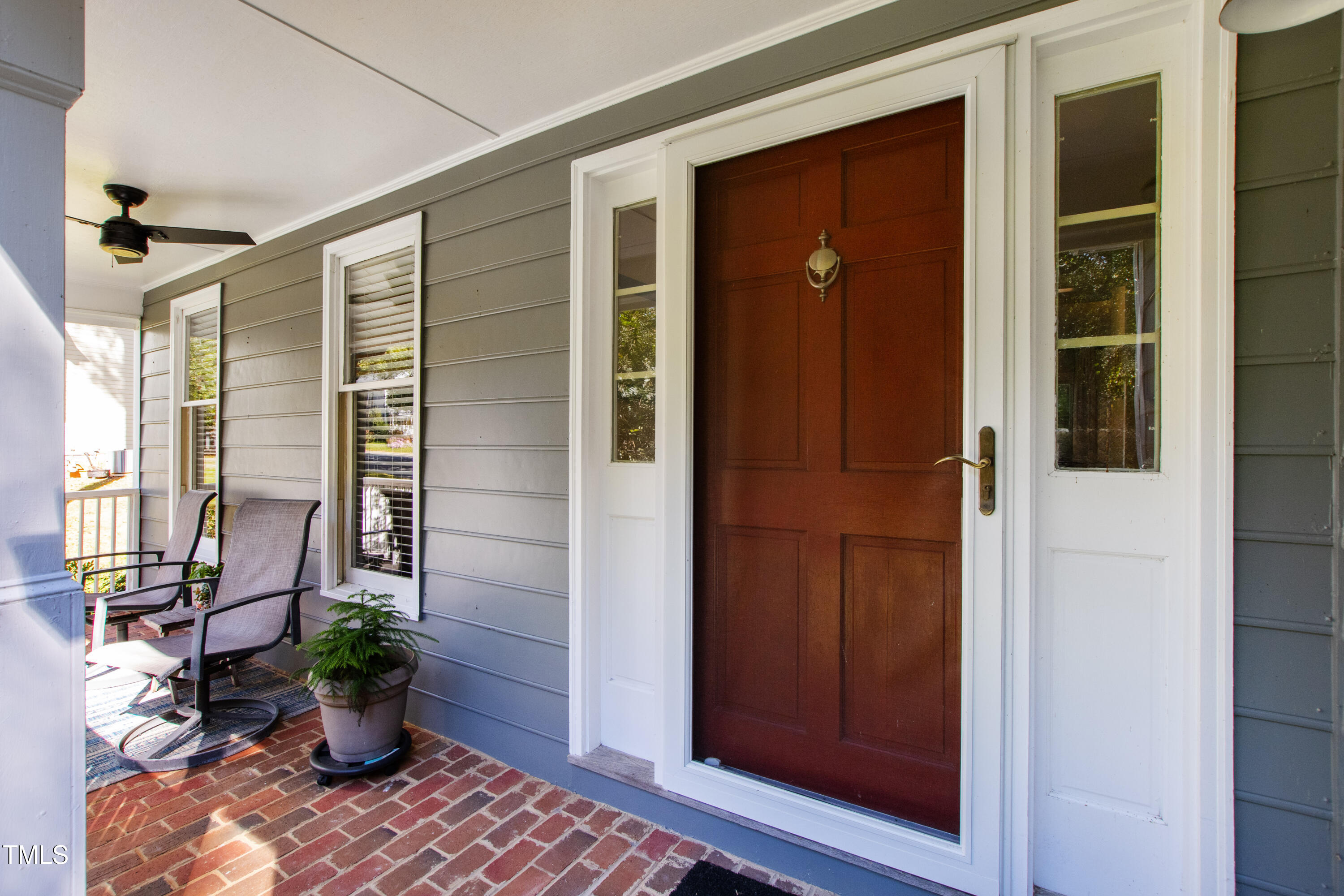 5408 Fairmead Circle Raleigh, NC 27613 - Photo 5 of 43 front 5