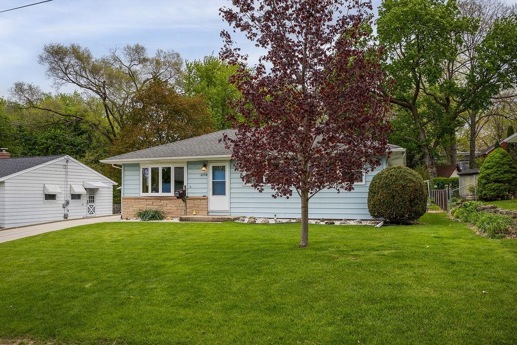 4208 Elinor Street Madison, WI 53716 - Photo 3 of 41