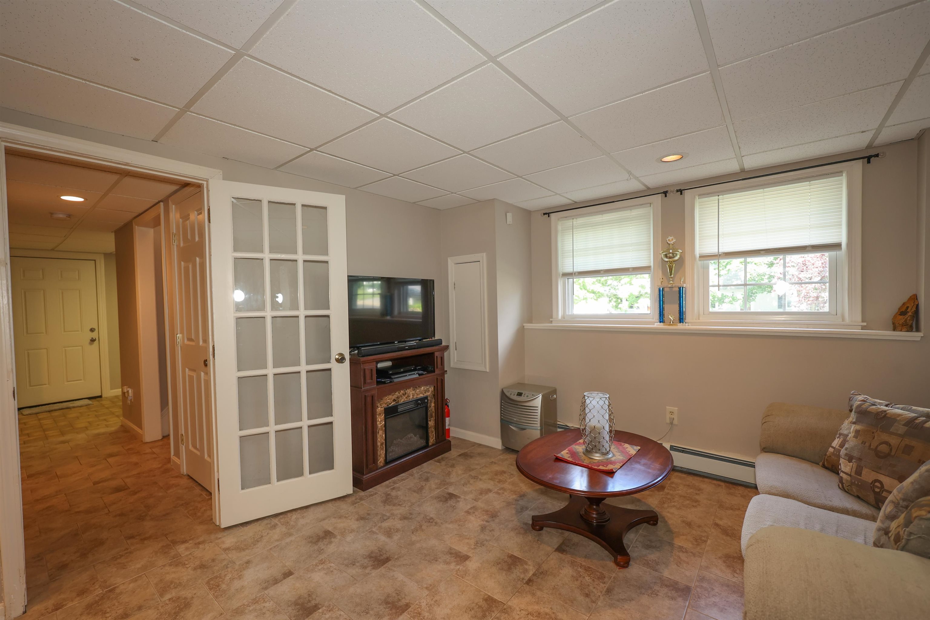 52 Jonathan Lane Manchester, NH 03104 - Photo 29 of 40