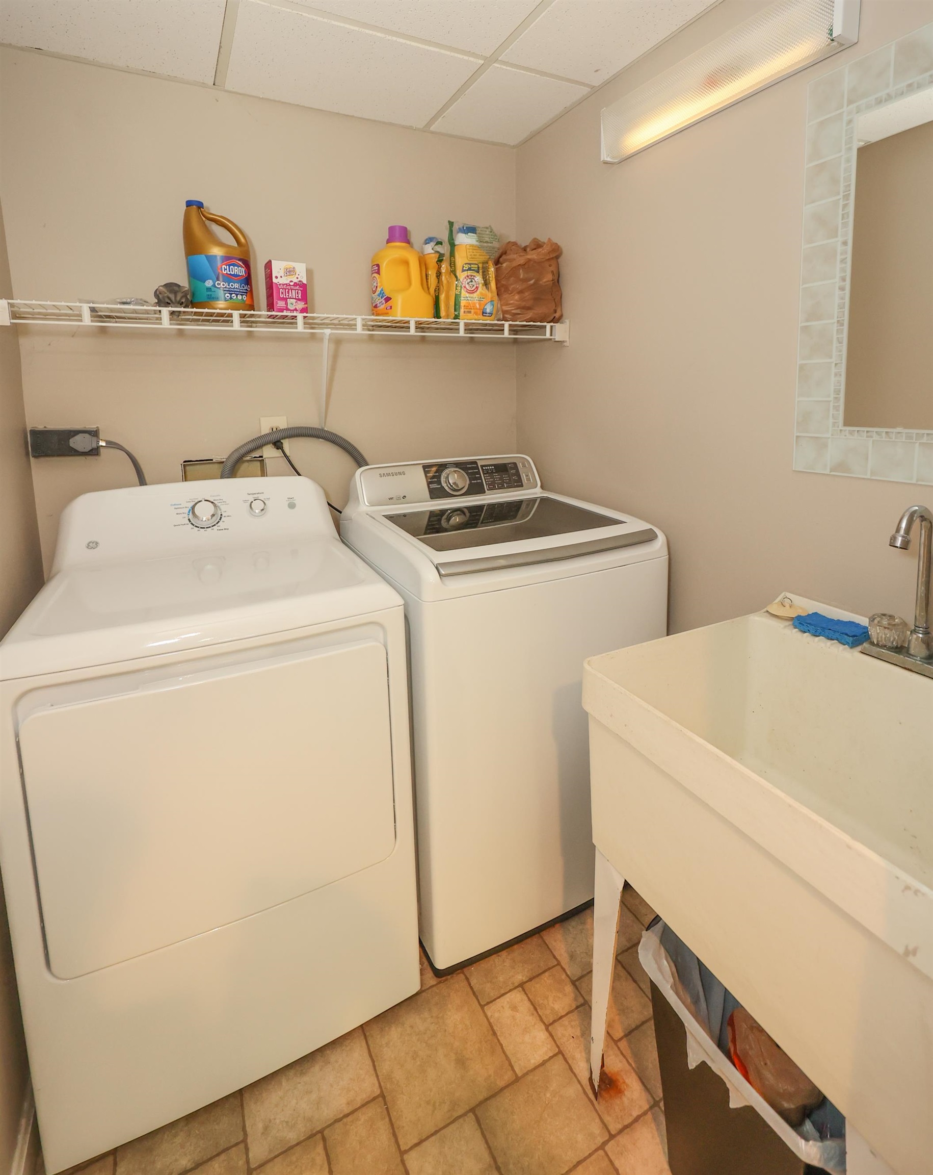 52 Jonathan Lane Manchester, NH 03104 - Photo 35 of 40