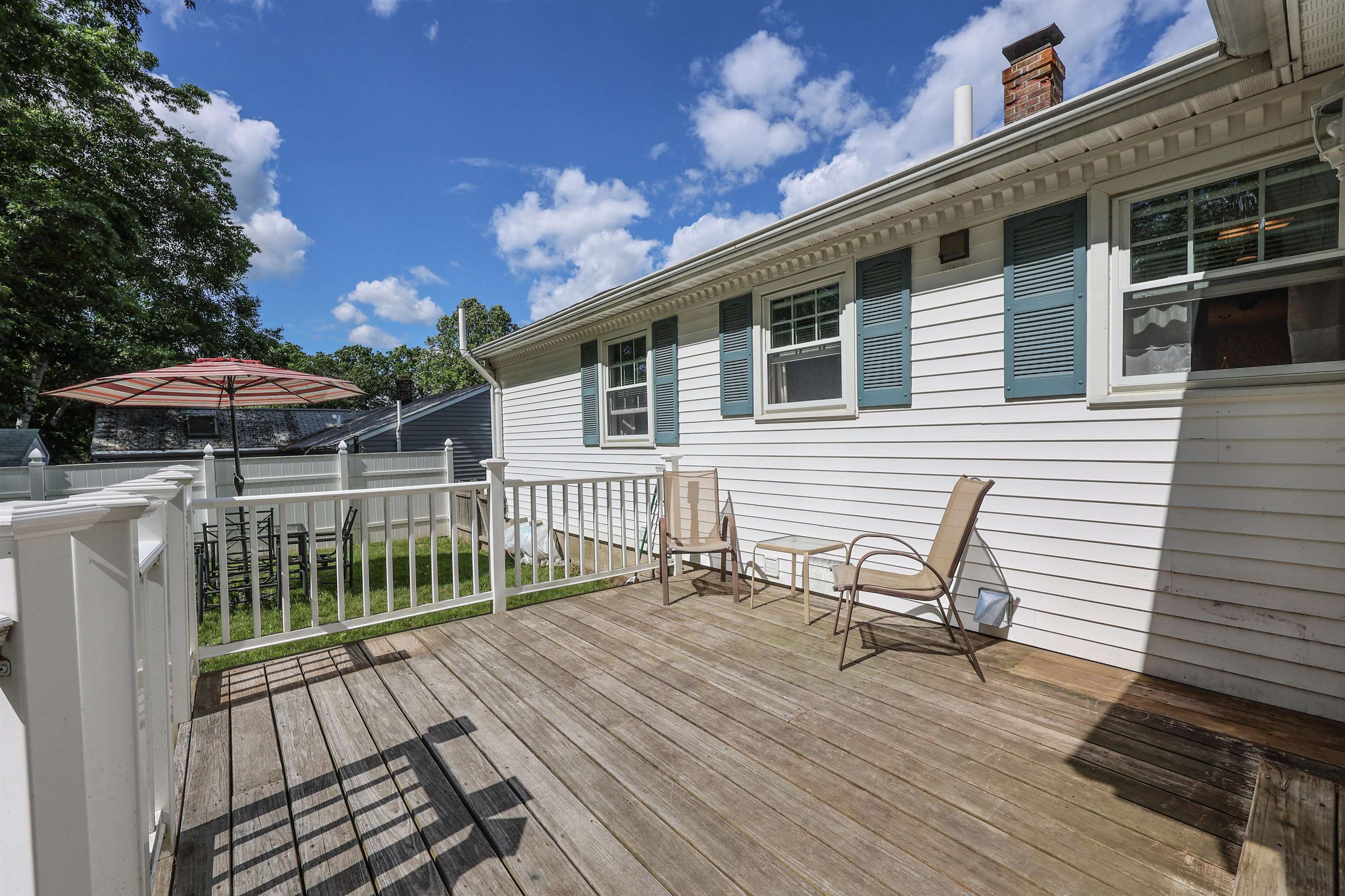 52 Jonathan Lane Manchester, NH 03104 - Photo 7 of 40