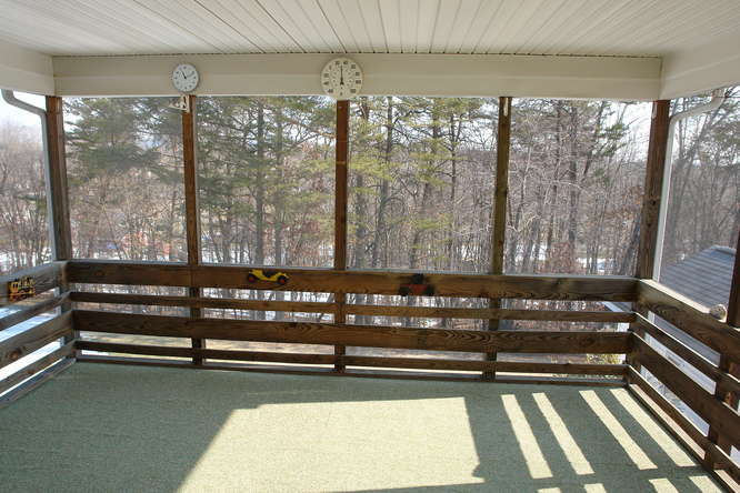 3328 Hemingway Road Roanoke, VA 24014 - Photo 11 of 19 SCREENED PORCH