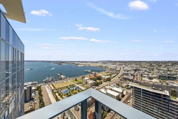 $9,550 | 1388 Kettner Boulevard, Unit 3602, San Diego, CA 92101
