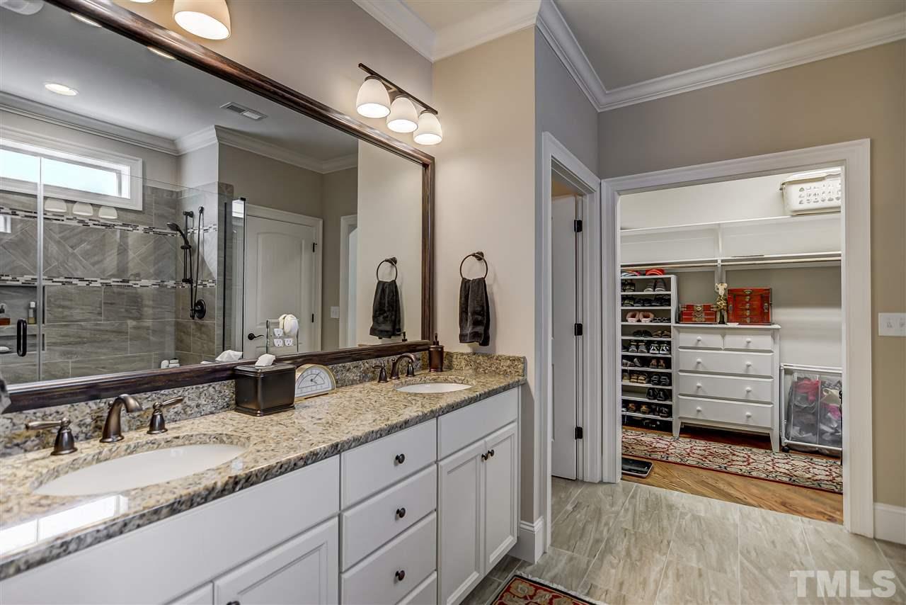 7704 Stonehenge Farm Lane Raleigh, NC 27613 - Photo 13 of 23 Gallery Image 13