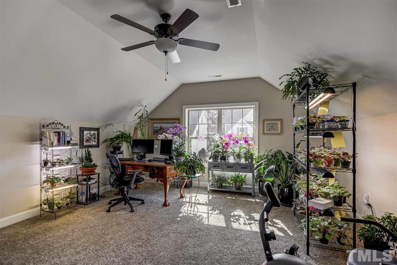 7704 Stonehenge Farm Lane Raleigh, NC 27613 - Photo 17 of 23 Gallery Image 17
