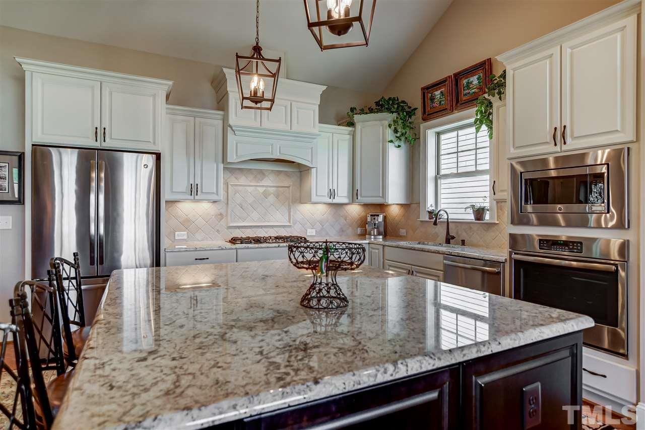 7704 Stonehenge Farm Lane Raleigh, NC 27613 - Photo 9 of 23 Gallery Image 9